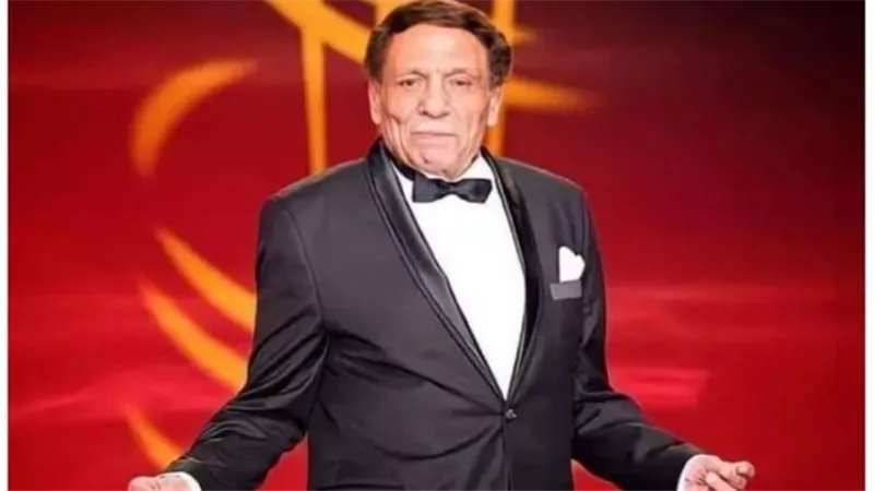 سر الزعيم .. كيف أصبح عادل إمام ملك الإيرادات وصديق الجمهور والسلطة؟