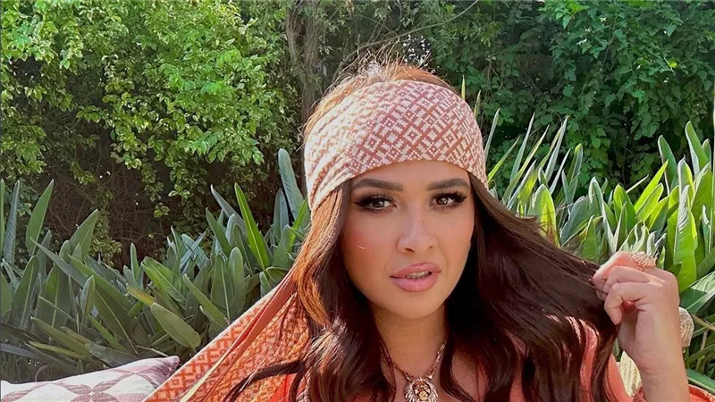 سوشيال ميديا وغيرة وظل العوضي.. أزمة ياسمين عبد العزيز مع العودة 