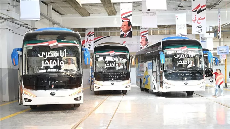 سباق توطين صناعة السيارات بدأ في مصر.. شركات عالمية تتسابق لحجز مكانها