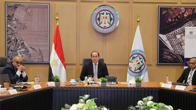 وزير المالية يلتقي بشركاء محليين ودوليين لتعزيز المشاركة المجتمعية في الموازنة العامة 