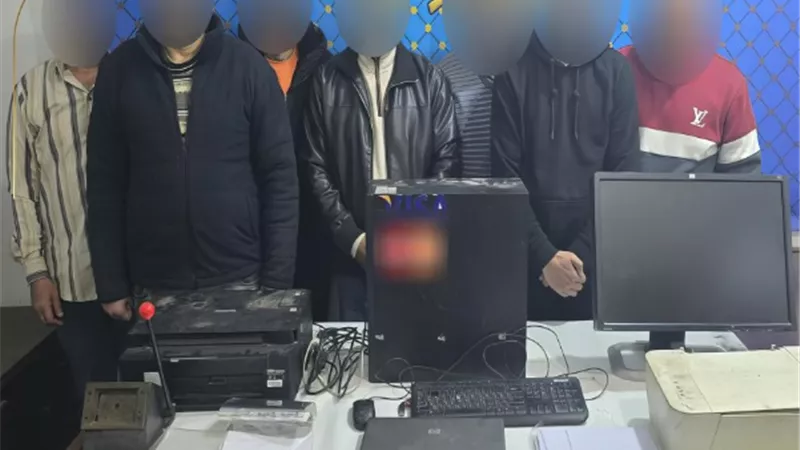ضبط تشكيل عصابى للاستيلاء على العقارات بأوراق مزورة فى القاهرة