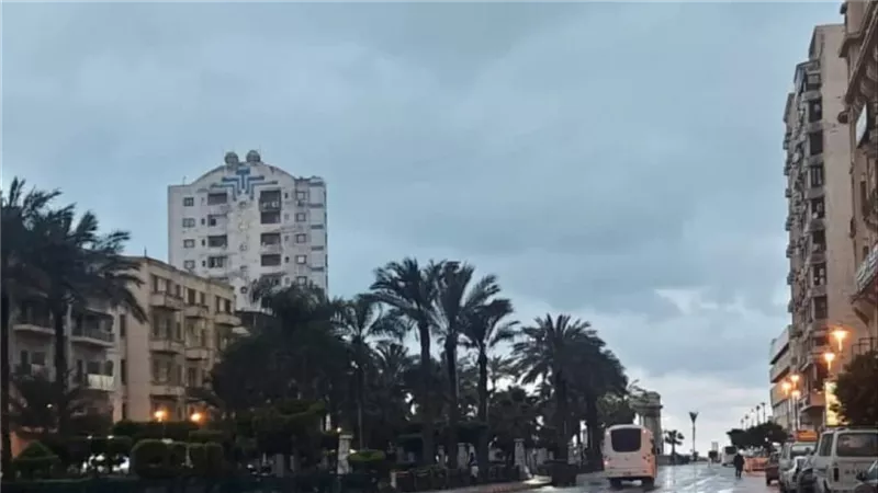 معتدل نهارًا ومائل للبرودة ليلًا.. الأرصاد تكشف طقس غدًا السبت