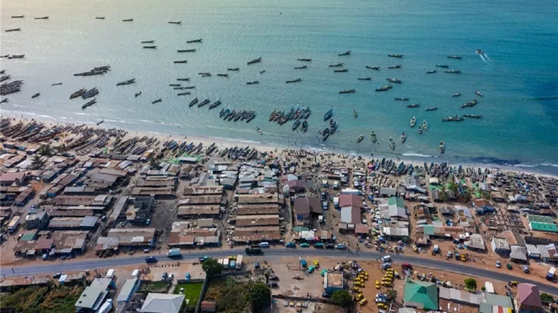 عمرها 200 سنة.. المياه تهدد بمحو عاصمة إفريقية من على وجه الأرض