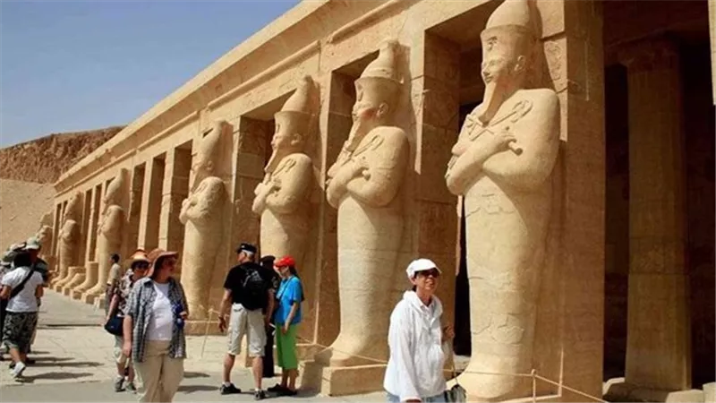 مصر تحقق أعلى معدلات سياحية على الإطلاق في 2024