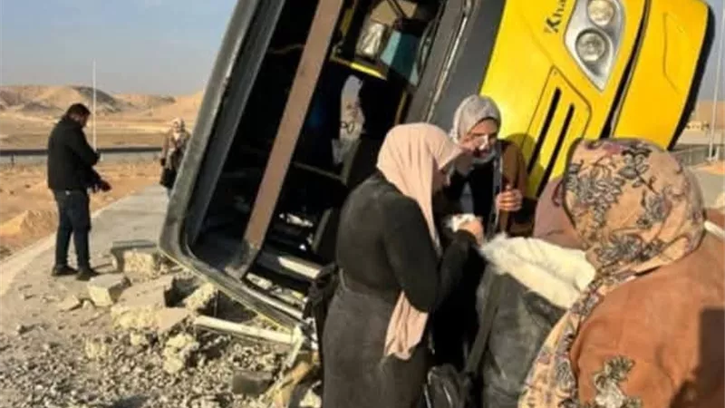 تفاصيل إصابة 5 طلاب بجامعة جنوب الوادي إثر انقلاب أتوبيس في سوهاج