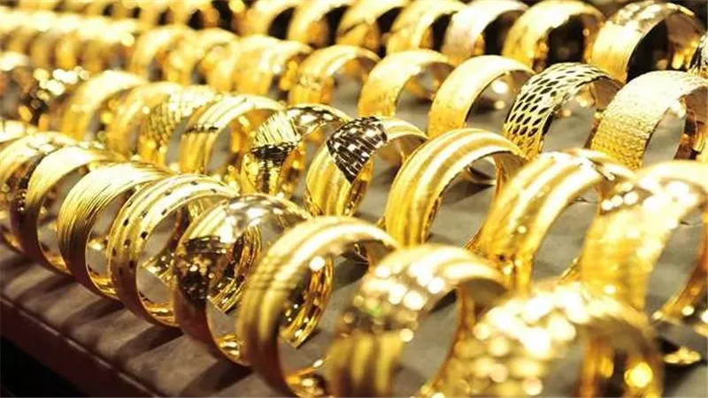أسعار الذهب في مصر اليوم الإثنين 10 فبراير  2025 بالصاغة