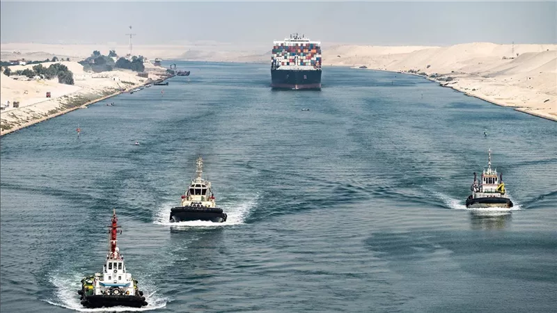 بنية تحتية وتطوير المواني.. «اقتصادية قناة السويس» تواجه الأحداث الإقليمية المشتعلة بمشاريع جبارة 