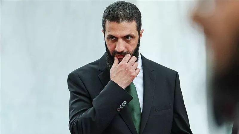  الشرع يصل القاهرة للمشاركة في القمة العربية الطارئة بشأن غزة