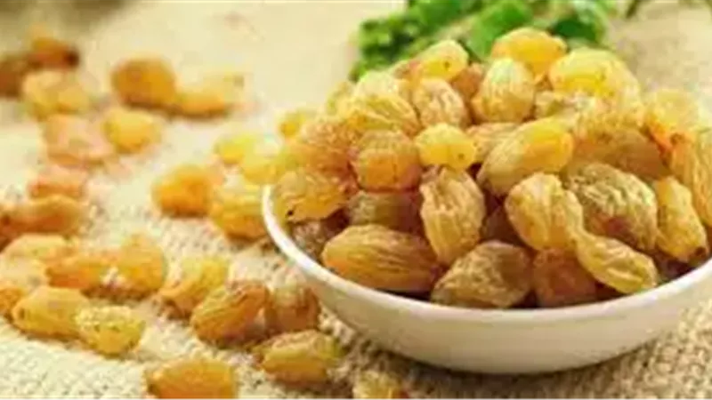أضرار الزبيب على الصحة.. احذر هذه الأعراض عند تناوله بكثرة