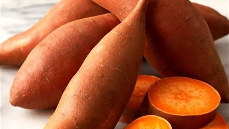 لهذا السبب يجب عليك عدم تقشير البطاطا الحلوة قبل تناولها