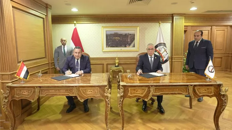 إطلاق النسخة الأولى من برنامج النيابة العامة لتبادل الخبرات القانونية.. صور