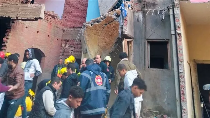 مصدر يكشف مفاجأة عن سبب انهيار عقار كرداسة 