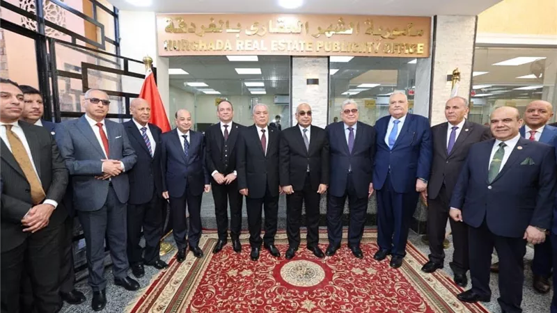 وزير العدل ورئيس هيئة النيابة الإدارية يتفقدان النيابات والمكتب الفني بالغردقة