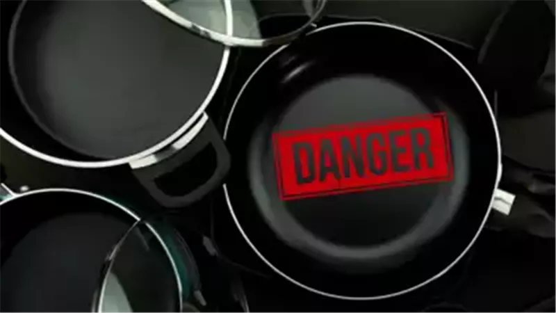 دراسة تحذر: الطهي بأواني غير لاصقة قد يزيد خطر الإصابة بالسرطان