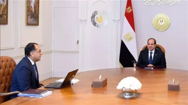 الاحتياطي النقدي يسجل 47.4 مليار دولار وافتتاح 11 مصنعا.. الاقتصاد ينتعش بداية 2025