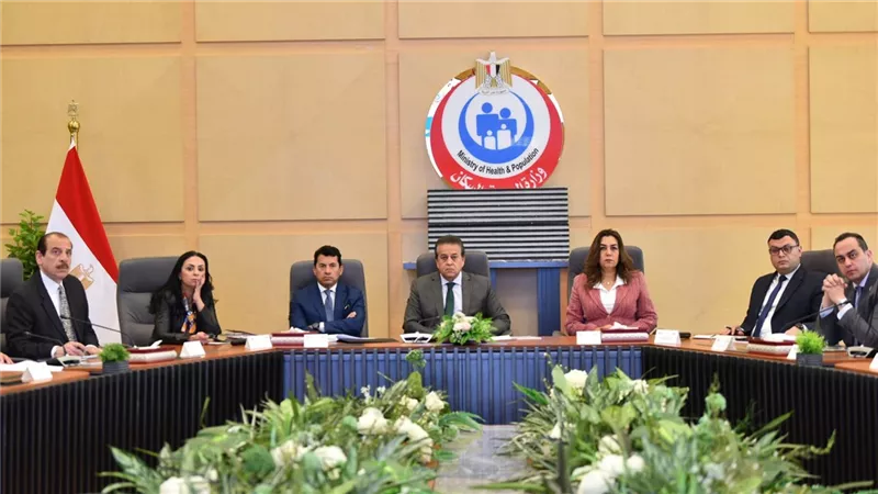 بأمر الرئيس.. 5 وزراء في مهمة إنسانية لاستقبال مصابي غزة