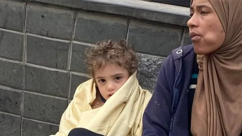 التحقيق مع متسولة في واقعة 