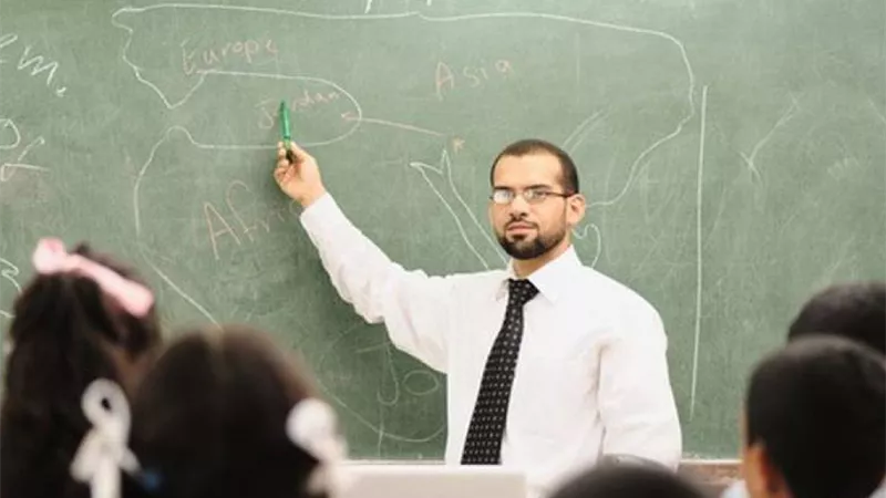خطوات تسجيل بيانات المعلمين في مسابقة 30 ألف معلم