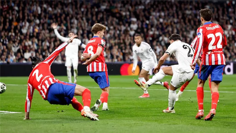 الديربي الأوروبي.. ريال مدريد يواصل أرقامه القياسية وأتلتيكو يتمسك بالأمل
