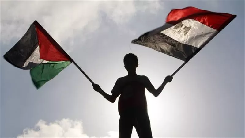 وفد من حماس يصل القاهرة لبحث تنفيذ اتفاق وقف إطلاق النار