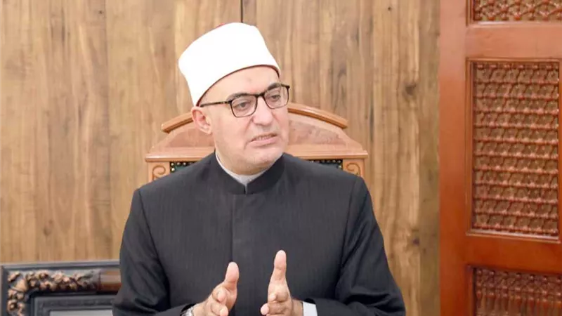 هل الإنسان مسير أم مخير؟.. مفتي الجمهورية يجيب 