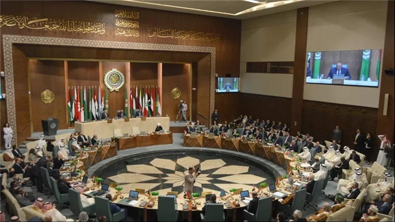 القمة العربية الطارئة في القاهرة: موقف موحد لمواجهة التحديات
