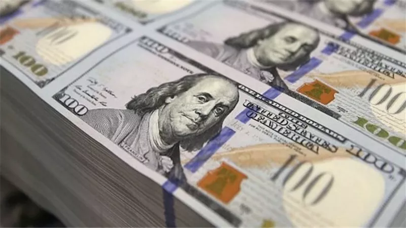 قفزة غير مسبوقة في تحويلات المصريين بالخارج.. خبراء يكشفون الأسباب (خاص)