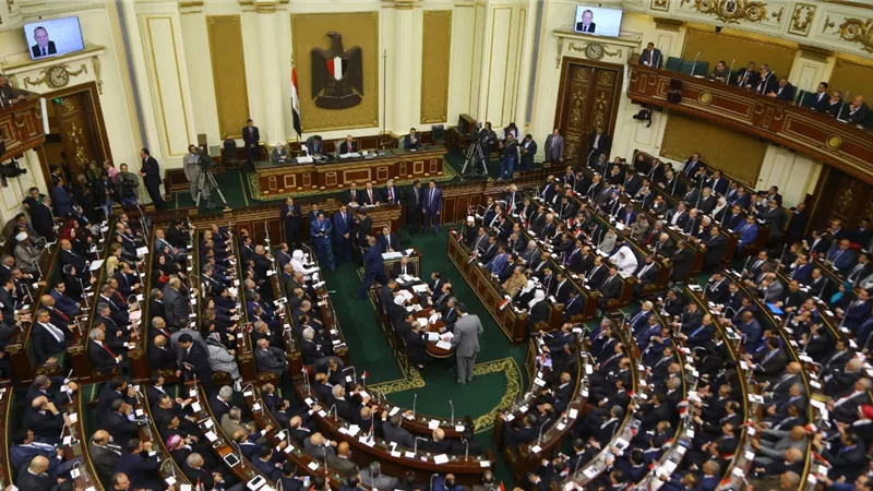 بعد موافقة البرلمان.. ما اختصاصات المجلس القومي للأجور في قانون العمل؟