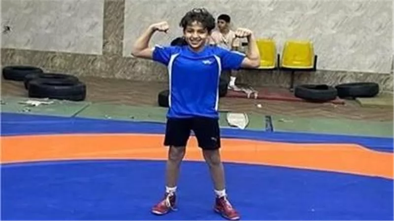 سقط من الدور الـ16.. وفاة لاعب مصارعة بسبب 
