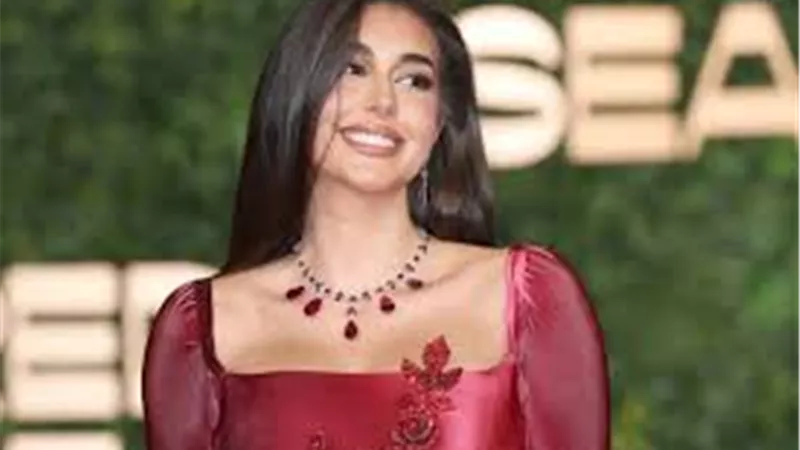 محاولات سرية للرجوع.. عودة ياسمين صبري وأحمد أبوهشيمة 
