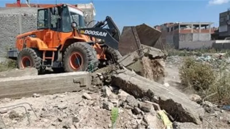 على مدار أسبوع.. جهاز 6 أكتوبر يشن حملة مكبرة لإزالة مخالفات البناء