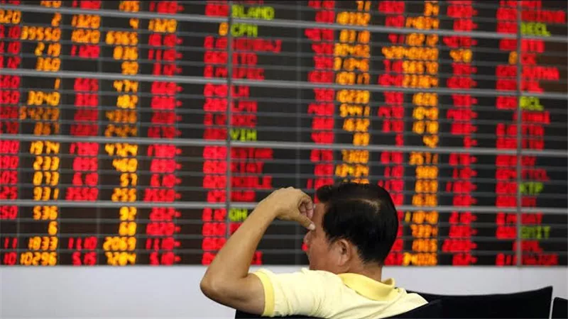 ترامب كلمة السر.. كيف قفز الذهب إلى مستويات قياسية وتراجعت البورصات العالمية؟