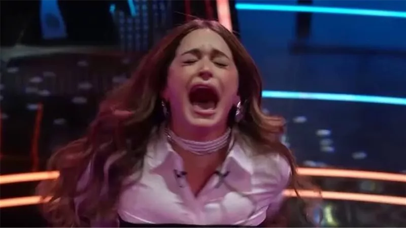 شاهد| انفعال نور إيهاب خلال مقلب رامز جلال: 