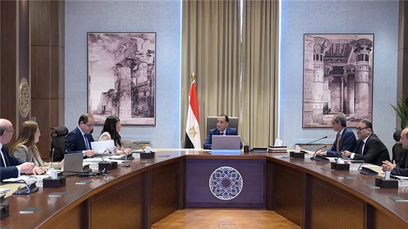 فض التشابكات بين البريد وبنك الاستثمار.. اجتماع عاجل لـ رئيس الوزراء