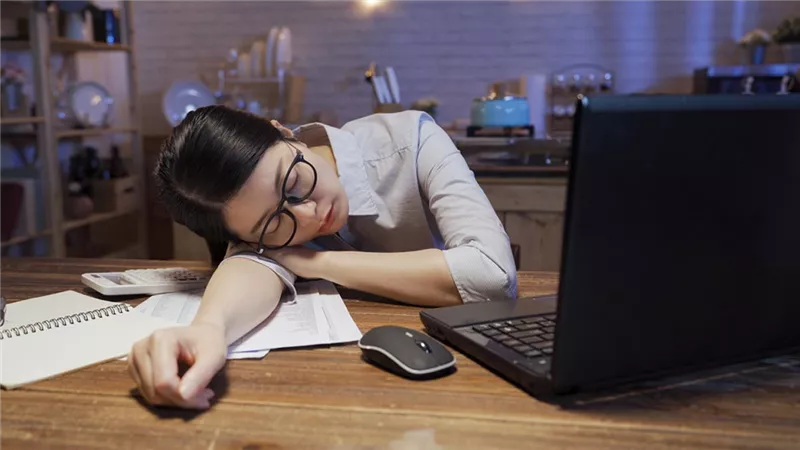 القيلولة اليابانية..ما هي وكيف تساعد في صفاء الذهن والتركيز؟