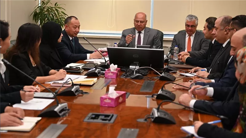 8000 فرصة عمل و9 مصانع عملاقة.. مكاسب مصر من شراكة 