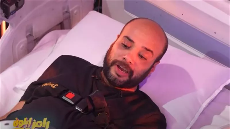 ده قهوجي.. رامز جلال يسخر من حاتم صلاح في «إيلون مصر» (فيديو)