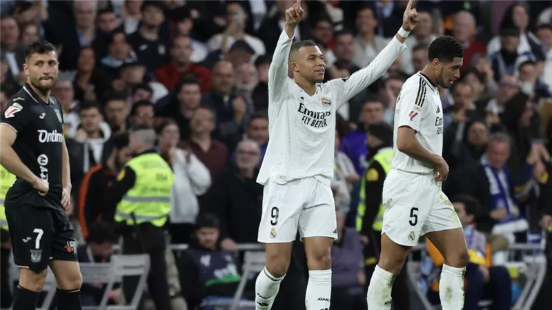ريال مدريد في ورطة.. إصابة مبابي وماستانتونو خلال التوقف الدولي