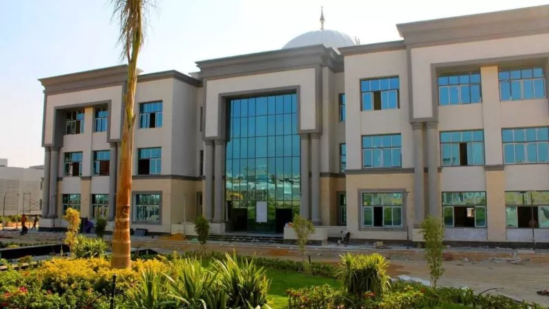 12 جامعة أهلية جديدة تبدأ الدراسة بها العام المقبل.. الأماكن والتخصصات