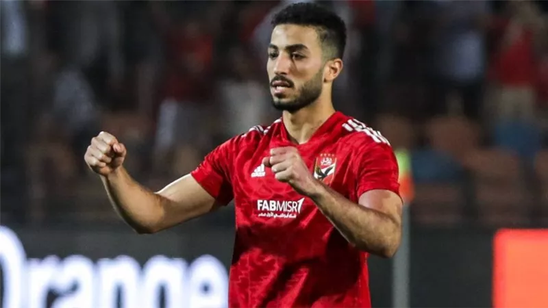 الأهلي يفاوض نيس الفرنسي لاستعادة محمد عبد المنعم قبل مونديال الأندية