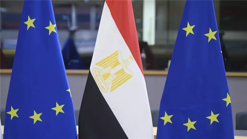 حزمة مساعدات أوروبية لدعم الاقتصاد المصري.. خبراء يحددون مكاسبها