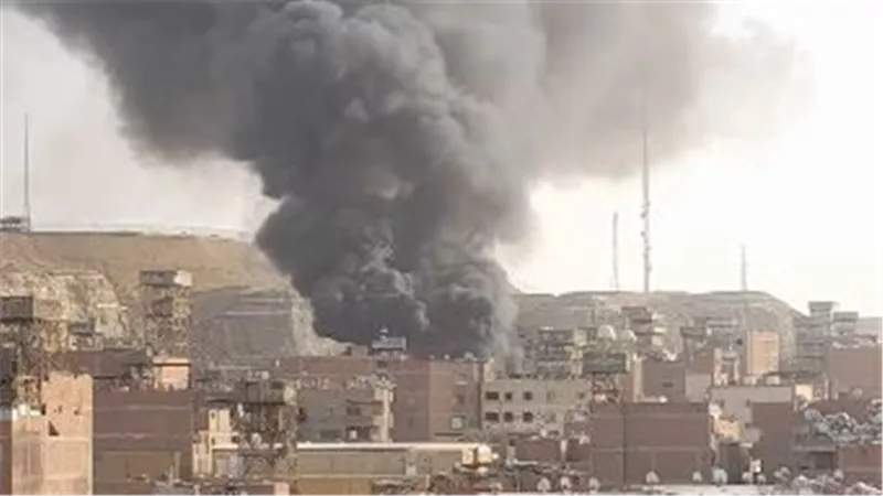 حريق هائل في منزل بمنطقة الزرايب بالقاهرة
