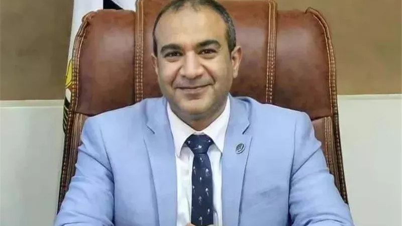 بعد تعرضه لأزمة صحية.. وفاة سكرتير محافظ الدقهلية أثناء صلاة عيد الفطر