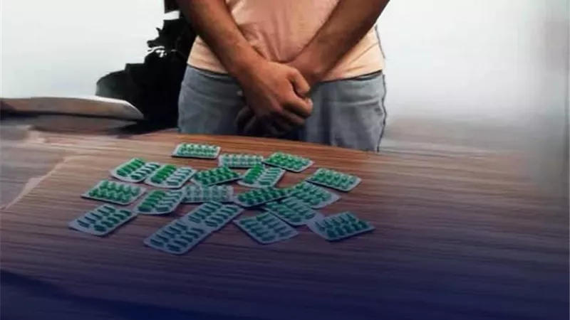 ضبط راكب بحوزته 200 قرص ترامادول في مطار القاهرة