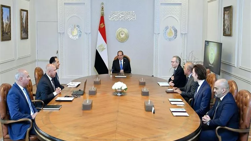 مترو الأنفاق والمونوريل.. تفاصيل اجتماع السيسي مع رئيس «ألستوم الفرنسية»