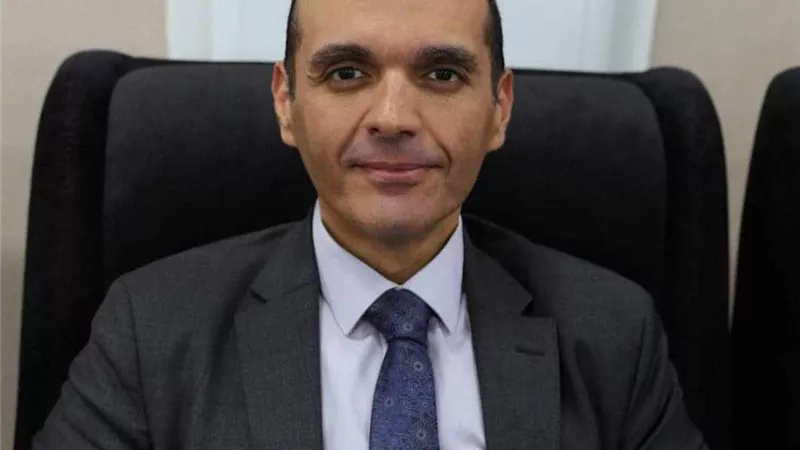 فؤائد رفع التصنيف الائتماني لمصر.. مدحت نافع يكشف لـ «تفصيلة»