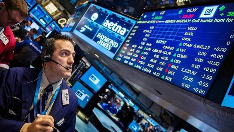 بعد تنفيذ قرار فرض الرسوم الجمركية.. الأسواق المالية الأمريكية تحقق صعودًا استثنائيًا 