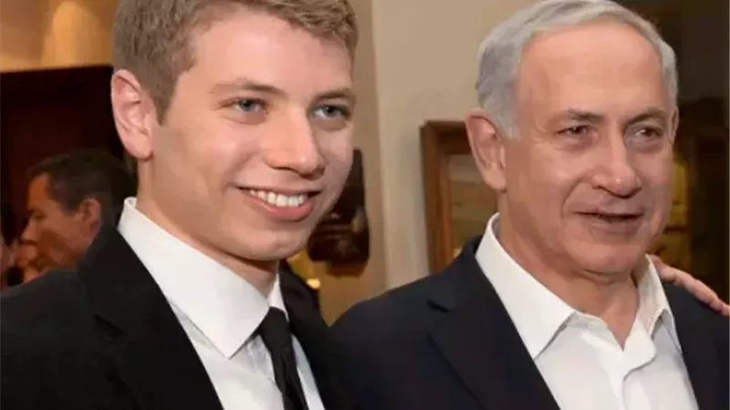 نجل بنيامين نتنياهو يهاجم ماكرون لهذا السبب ؟