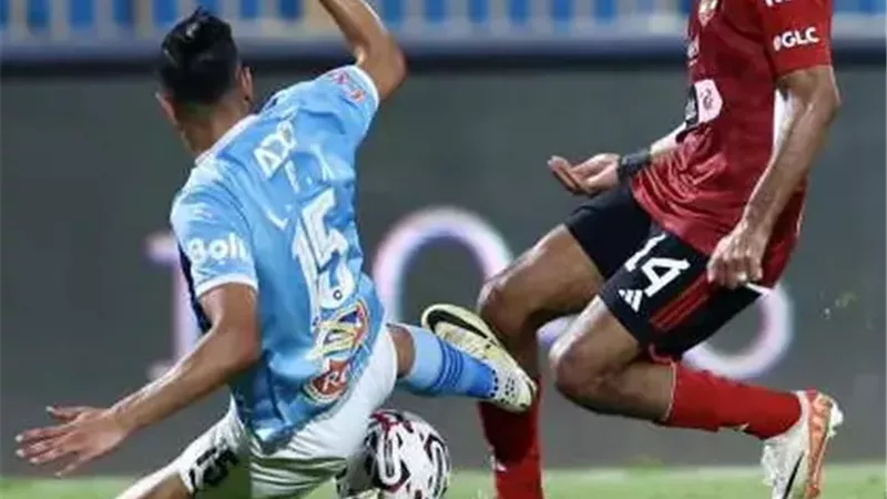 هل تعاد مباراة بيراميدز والأهلي؟.. رابطة الأندية تجيب 