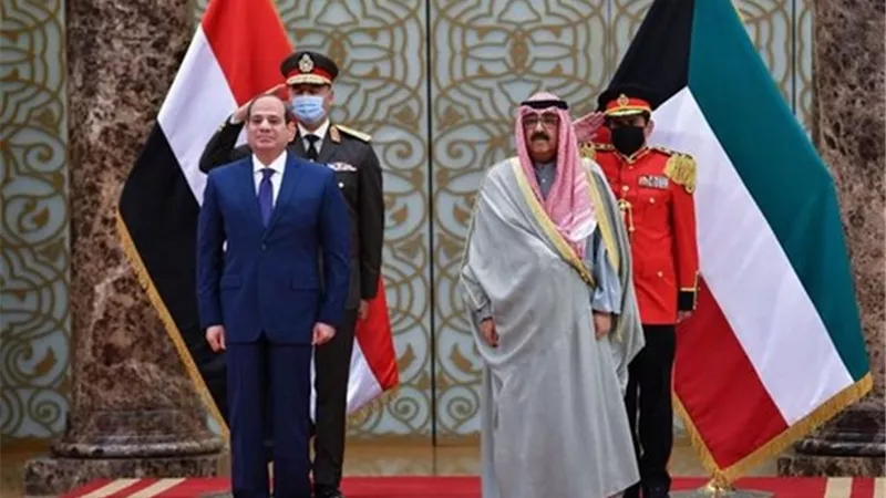 يمتلك رؤية ثاقبة وفكرا مستنيرا.. كيف استقبلت صحف الكويت الرئيس السيسي؟